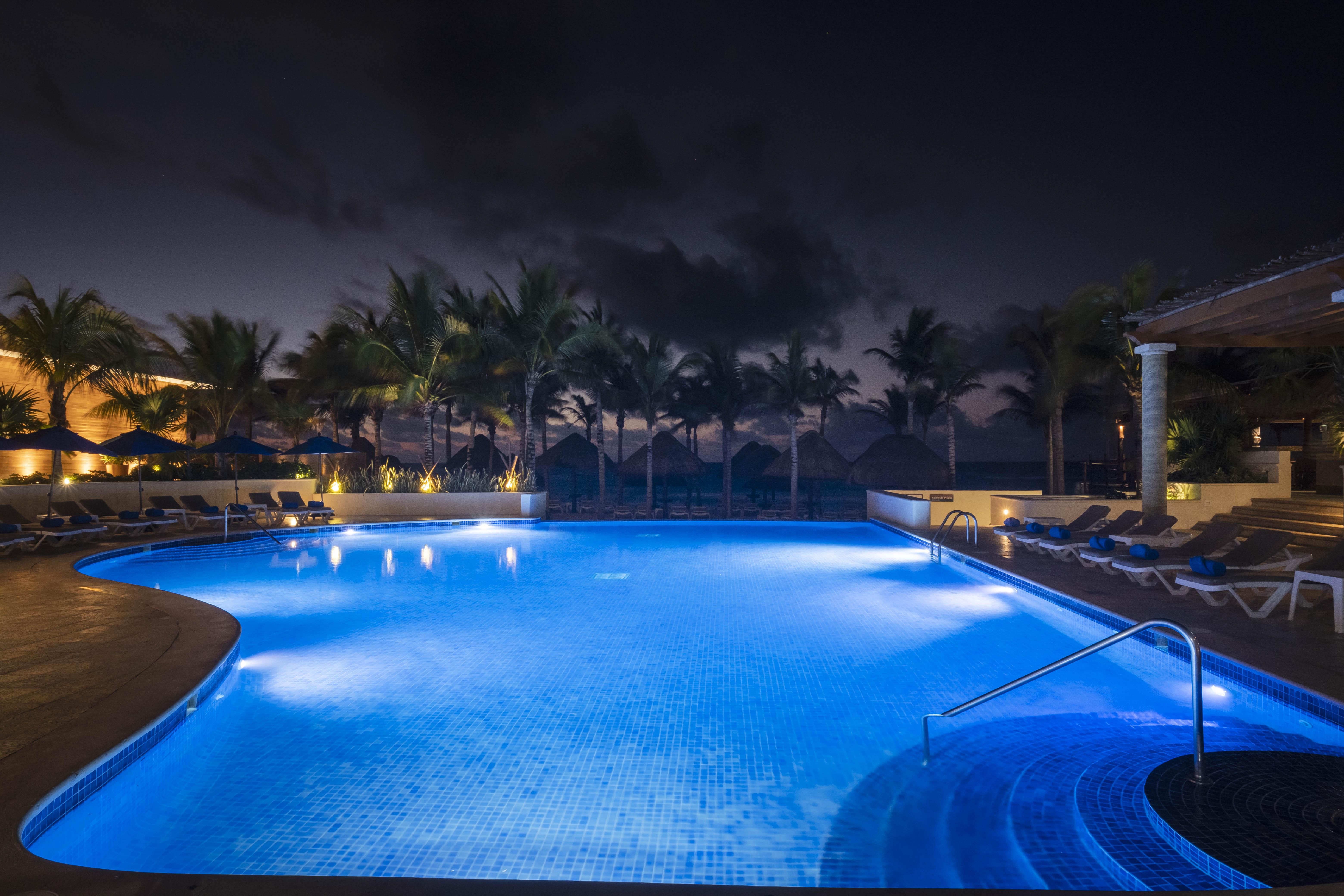 Hotel Nyx Cancún Exterior foto